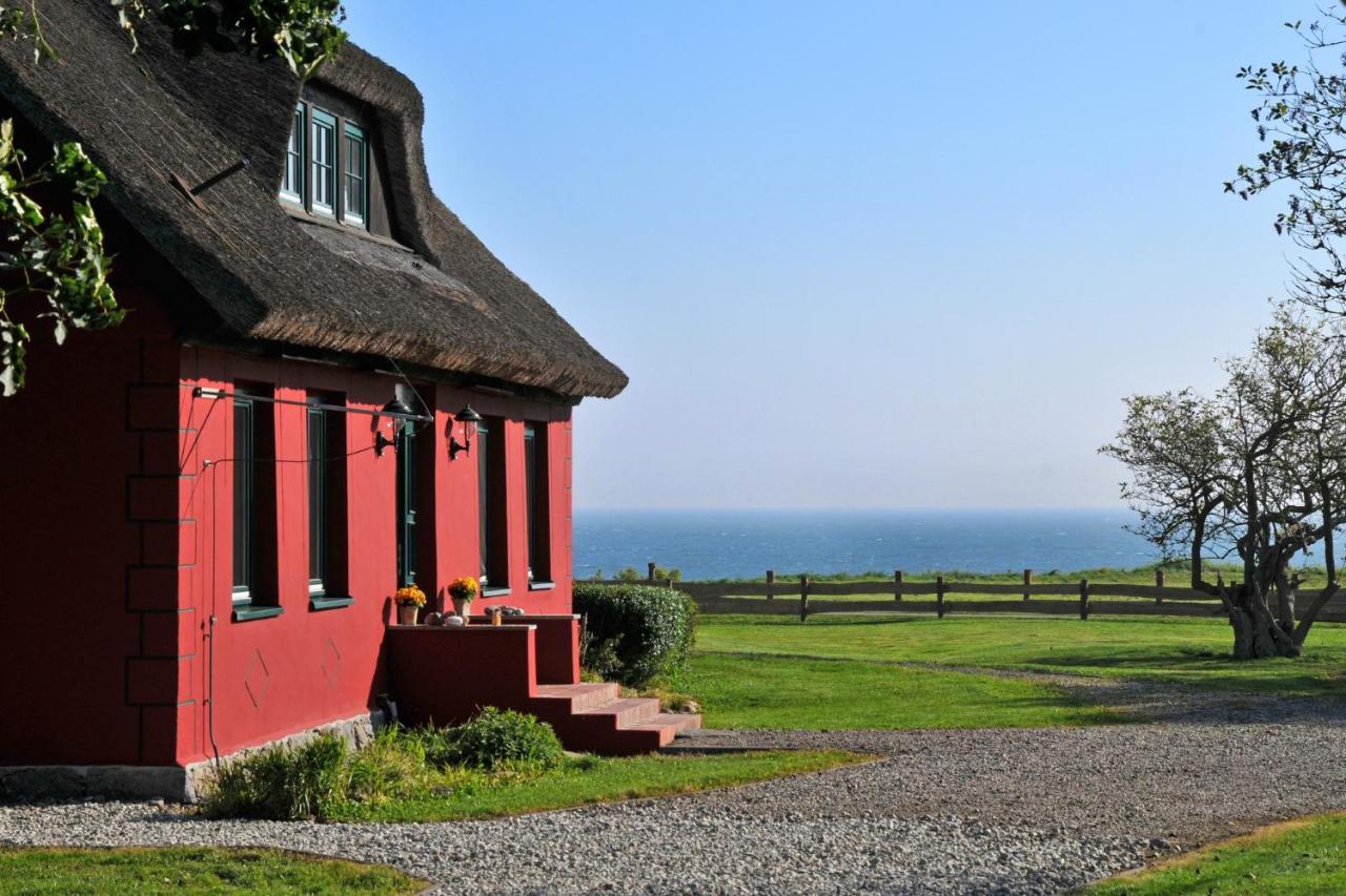 Küstenhof - Ferienwohnungen am Steilufer Arkona Nobbin Exterior foto